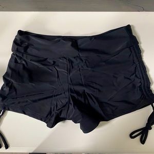 Drawstring side swim shorts